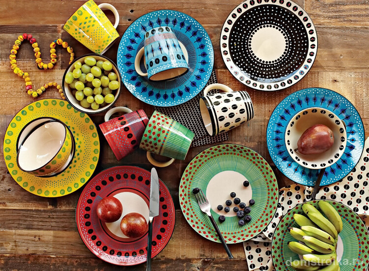 Гармоничное сочетание цветов и оттенков в дизайне керамической посуды