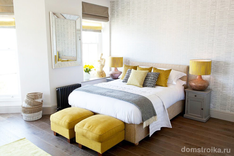 Трогательный образ спальной комнаты с применение теплых тонов