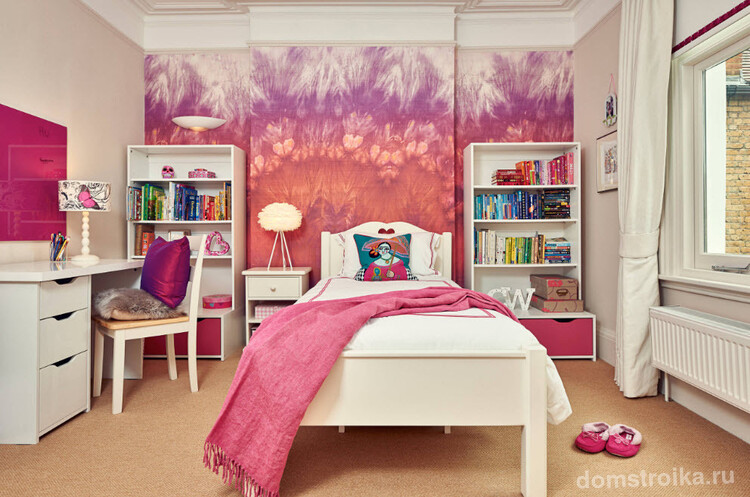 Розовые элементы прекрасно впишутся в интерьер комнаты для девочки