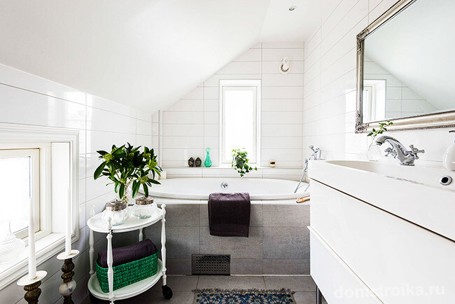 Лаконизм и чистота скандинавского стиля отлично впишутся в ванную комнату любых размеров
