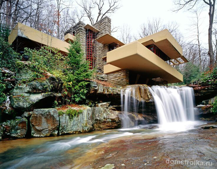 "Дом над водопадом" является воплощением гармонии человека и природы