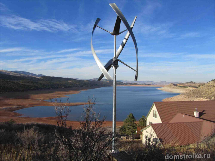 Ветрогенератор - отличная идея для частного дома. Он поможет сэкономить на електричестве и поддерживать экологичность естественной среды