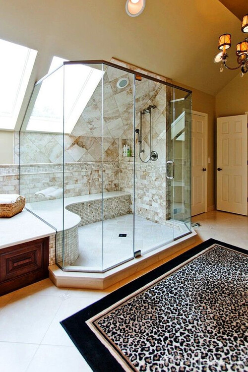 Модный тренд – леопардовый принт – будет уместен даже в ванной комнате в виде коврика