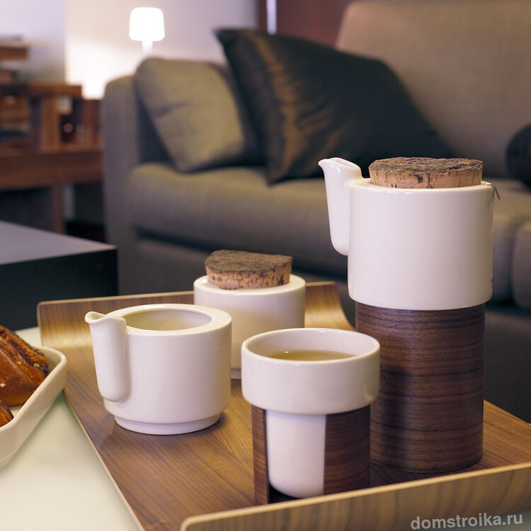 Чайный набор из керамики и дерева