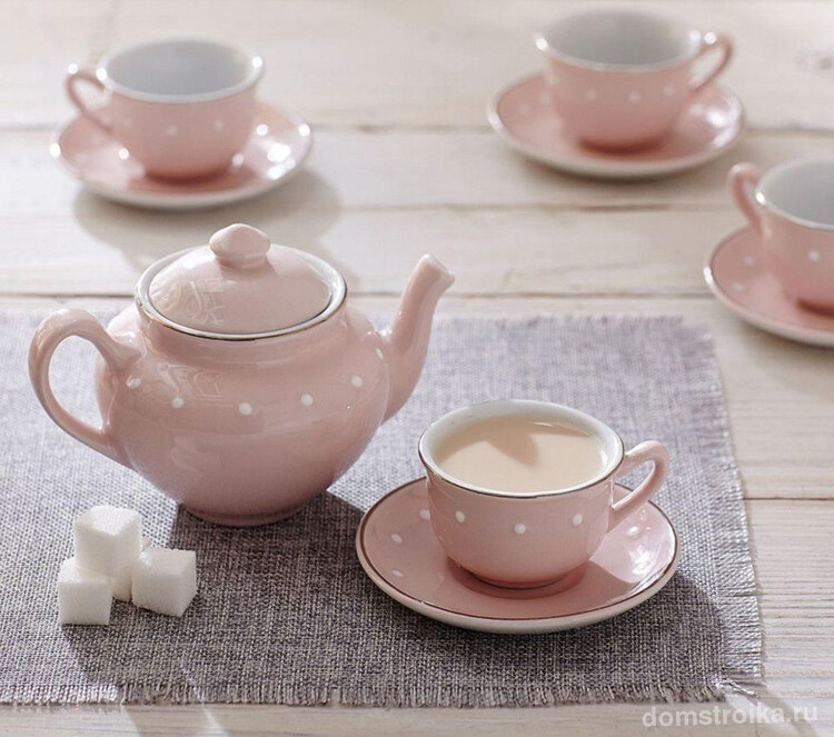 Нежно-розовый чайный набор