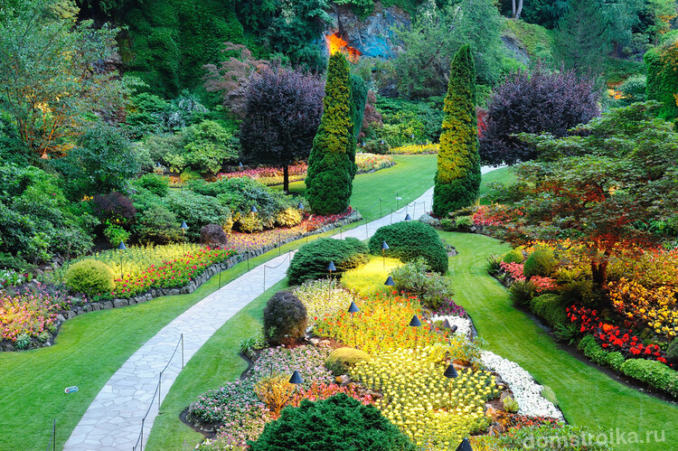 При правильном подходе к дизайну вашего сада, он может стать настоящим произведением искусства
