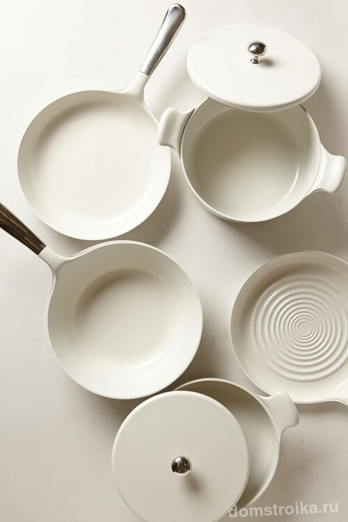 Посуда с керамическим напылением идеально подойдет для стеклокерамической поверхности плиты