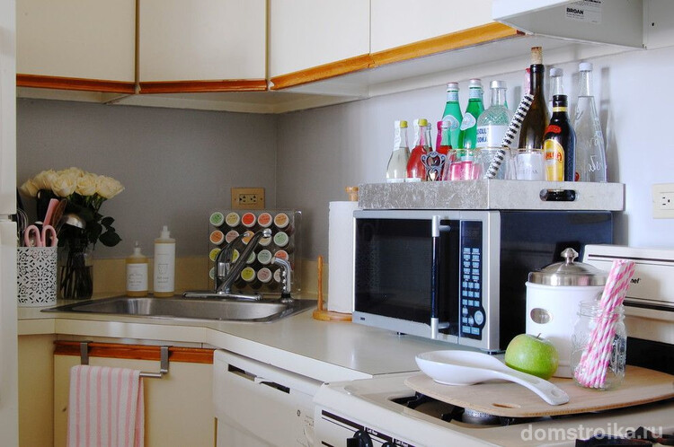 Хранение специй на кухне: небольшая подставка со специями не займет слишком много места на столе