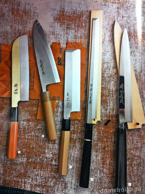 Пять кухонных ножей deba для профессиональной работы с рыбой