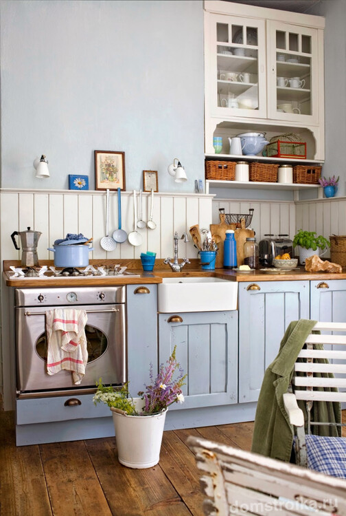 Бело-голубая кухня: как гармонизировать интерьер и 105 беспроигрышных вариантов оформления