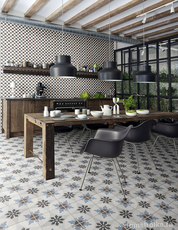 Плитка на пол на кухне с цветочным геометрическим узором