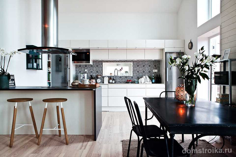 Кухня-столовая, оформленная в скандинавском стиле