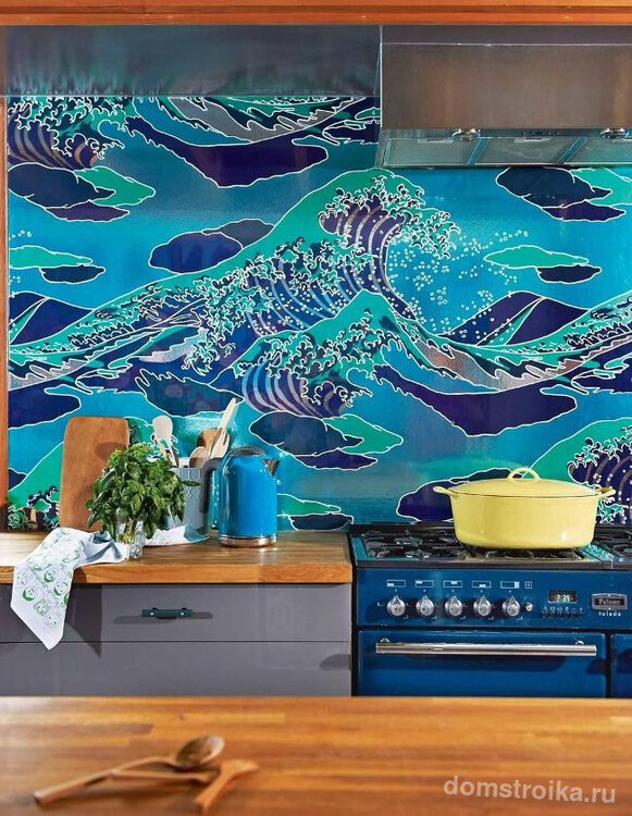 Яркий фартук с изображением морской волны