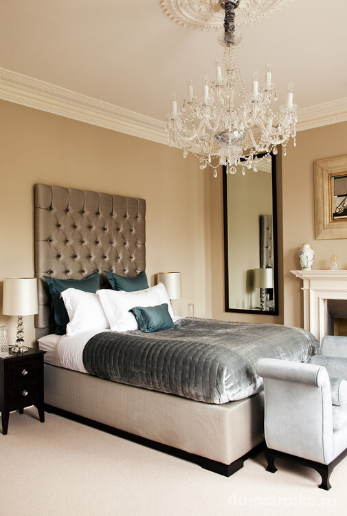 Красивая спальня в стиле современная классика