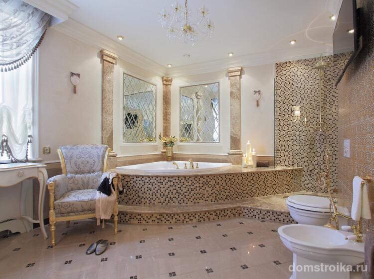Угловая ванна в интерьере классического стиля