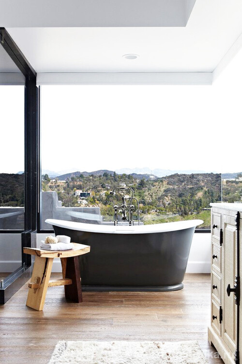 Чугунная ванна - это классика, которая никогда не выйдет из моды