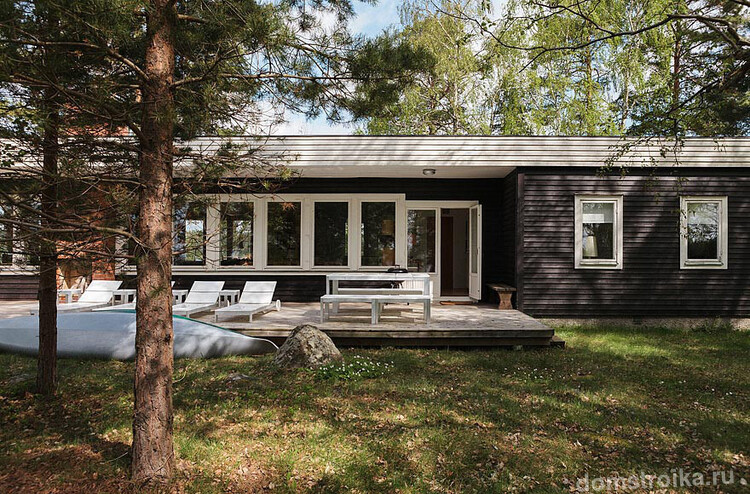 mid-century-modern-in-sweden-exterior3-via-smallhousebliss