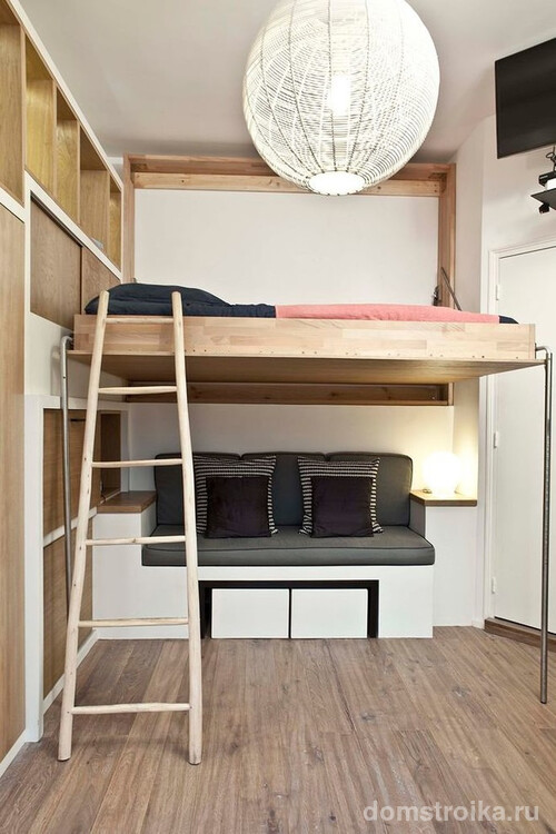 Кровать-чердак поможет сэкономить пространство в однокомнатной квартире