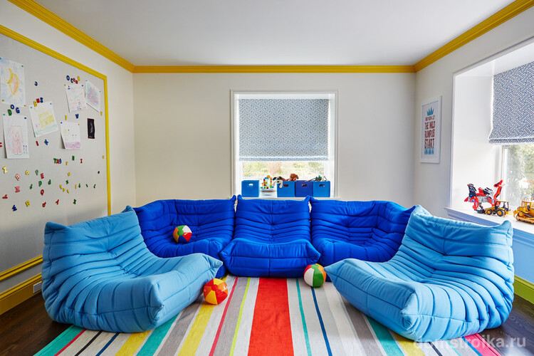 Приятная расцветка дивана украсит детскую комнату, создавая радостную атмосферу