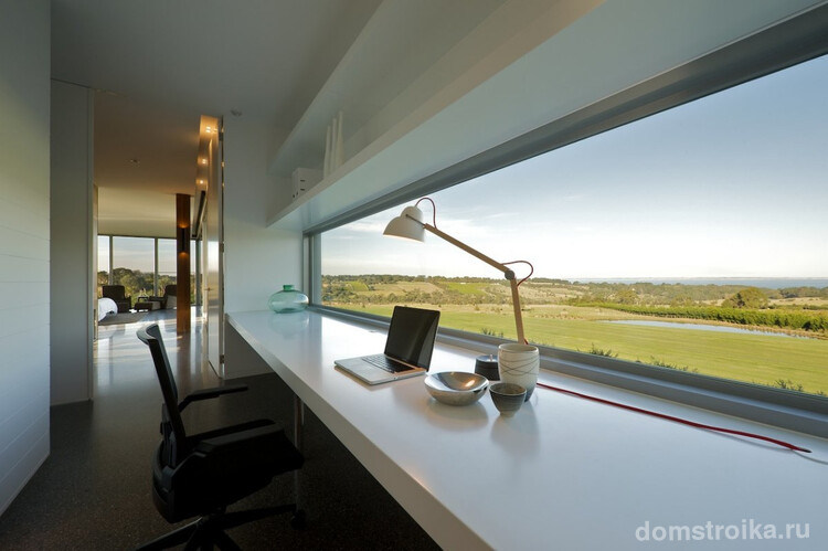 Дизайн домашнего кабинета: абсолютный минимализм на рабочем месте с потрясающим видом