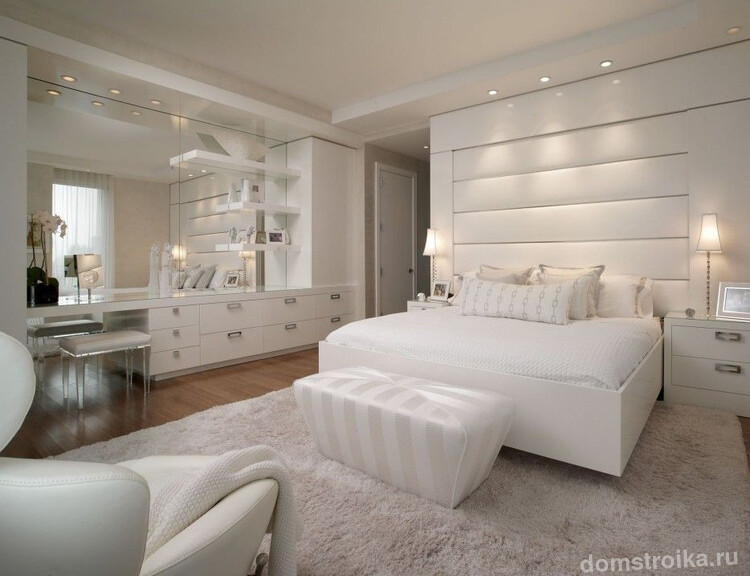 Белый - один из самых выигрышных цветов мебель для спальни