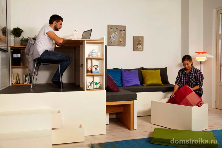 Комплект мебели "Матрешка", который размещает на 15 кв. метрах гостиную, столовую, домашний офис и спальню