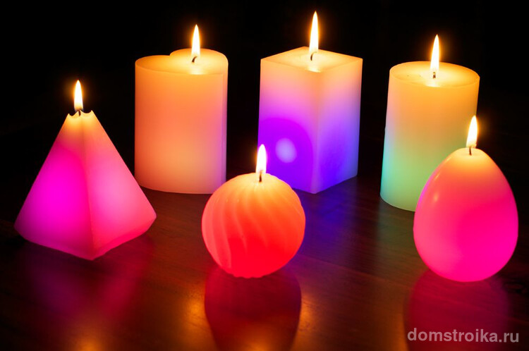 Креативные свечи разного цвета и формы