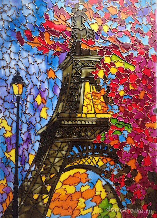 Картина на стекле с изображением эйфелевой башни витражными красками