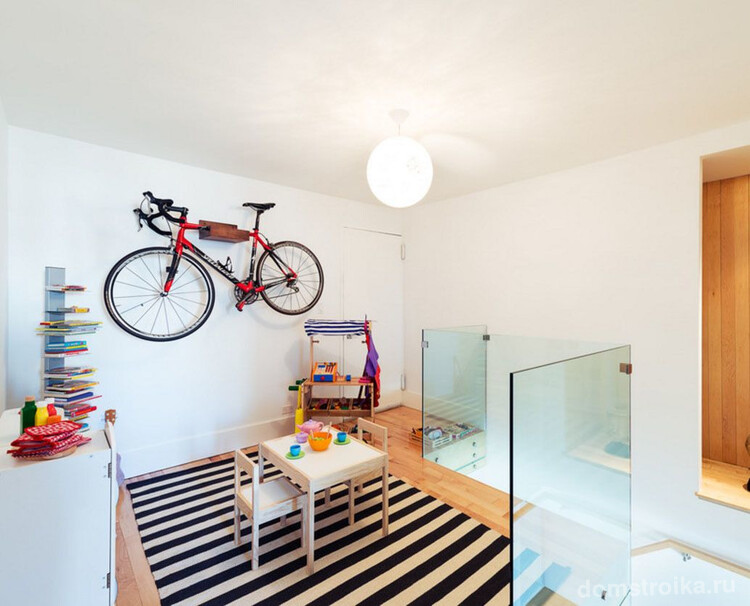 Комфортно хранить велосипед можно в любом помещении: комнате, балконе, гараже, спортзале