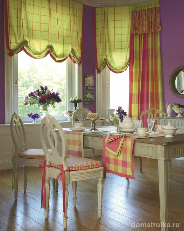 Изысканная и роскошная атмосфера в столовой с английскими шторами