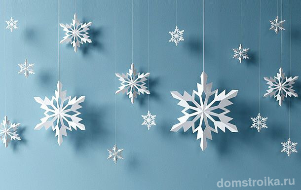 Бумажные снежинки - самое простое украшение
