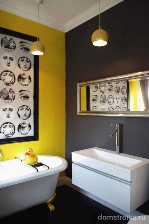 Серо-желтая ванная комната