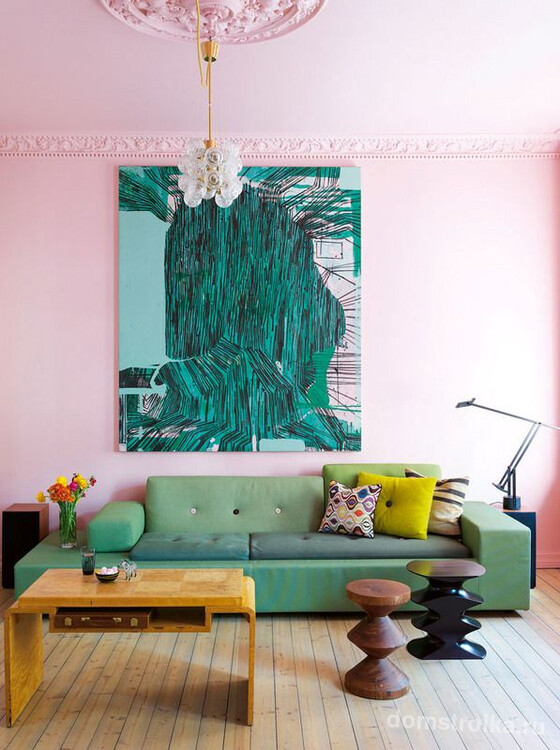 Фото 2 - Нежно-розовый цвет стены придаст утонченности вашем интерьеру