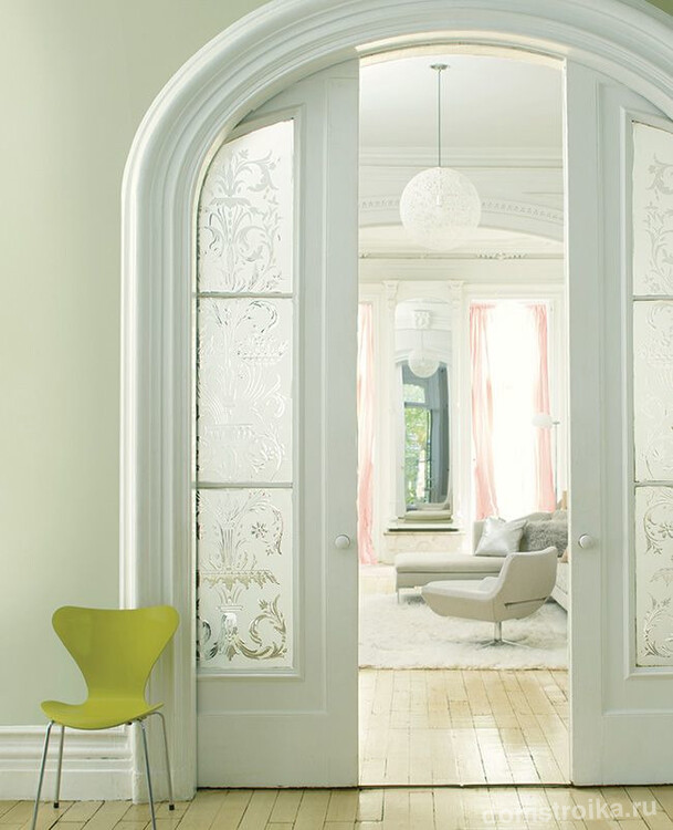 Дверь в стиле барокко - шедевр в вашей комнате