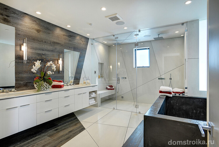 Ламинированное влагостойкое покрытие стены в ванной комнате