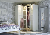 Угловой шкаф в спальню: обзор современных моделей в интерьере и рекомендации по выбору
