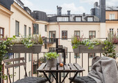 Дизайн кухни с выходом на балкон: лучшие идеи планировки, утепление и выбор функциональной мебели