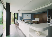 Натяжной потолок на кухне: можно ли делать и 70+ дизайнерских фотоидей  для глянцевого и матового финиша