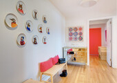 Декоративные тарелки на стену: 120+ ярких и запоминающихся фотоидей для уютного интерьера